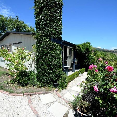 L'Abri Bed And Breakfast Akaroa Exterior photo