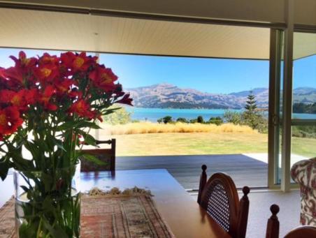 L'Abri Bed And Breakfast Akaroa Exterior photo